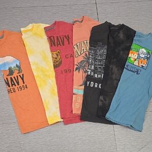 Kids Old Navy Graphic T-Shirts Bundle 7pcs  - Multicolor size M(8)